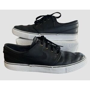 Nike ZOOM STEFAN JANOSKI Black/White Leather Sneaker Men Size 10 Streetwear EUC